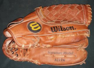 Vintage 12 " Wilson Snap Action George Brett Signature Model A2124 Baseball Mitt
