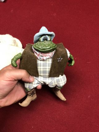 Russ Berrie Sherriff Cowboy frog Country Folks Critter Factory And Bear Dressed 2