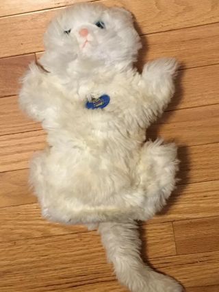 Vintage 1983 Dakin White Persian Kitty Cat Hand Puppet Plush Blue Eyes Full Body