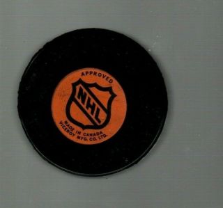 HOCKEY GAME PUCK NHL: 1970 ' s BUFFALO SABRES,  3 