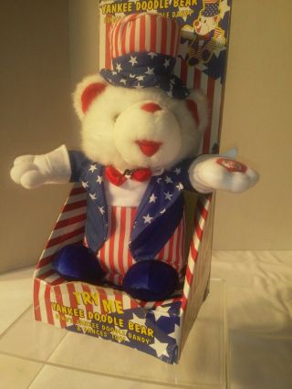 1999 Yankee Doodle Musical Bear Sings Dances 10 " Patriotic Box Gift 10 "