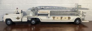 Vintage 1959 White Tonka Hydraulic Aerial Ladder Fire Truck No.  5 Tfd