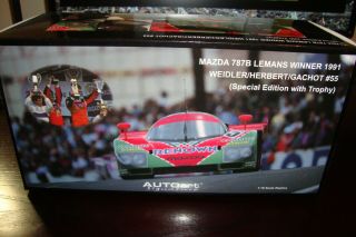 1:18 AUTOART MAZDA 787 B 55 WINNER 24H LE MANS [SPECIAL EDITION WITH TROPHY] 6