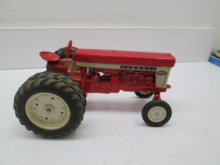 TOY FARMER FARMALL 560 WITH DUALS,  1 OF 500,  NO BOX 2