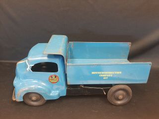 1950 ' s MINNITOY Minniconstruction Company Dump Truck Toy Canadian 4