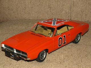Auto World Silver Screen 1969 Dodge Charger General Lee 1:18 Dukes Of Hazzard
