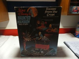 Mpc Disney Haunted Mansion Escape From The Crypt 1 - 5053 1974 Inside