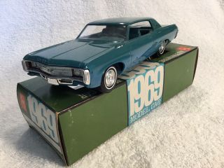 Amt 1969 Chevrolet Impala Ss In Rare Azure Turquoise And Box