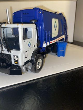 First Gear 1/34 Scale Mack Garbage Truck “waste Connections” Very Rare