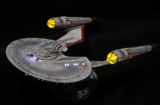 Star Trek Uss Franklin Model.  Built,  Painted With Lighting.  1/350 Scale.  Moebius