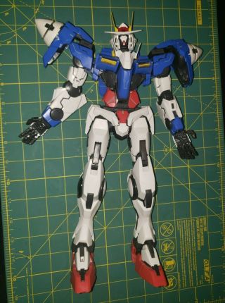 Perfect Grade 1/60 Gundam 00 Raiser Or Custom.
