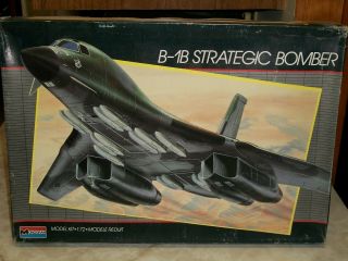 Monogram 1/72 Scale B - 1b Strategic Bomber