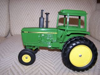Nov.  6,  1982 1:16 JOHN DEERE 4250 TOY FARMER 5th National Farm Toy Show Tractor 4