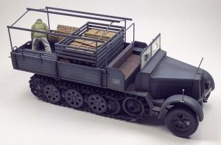Wwii German Half - Track With Soldier Offloading Ammo Built - Up 1/35 Scale Model