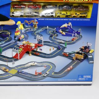Hot Wheels America ' s Highway 9 Playsets In 1 Diecast Toy Cars - 2002 2