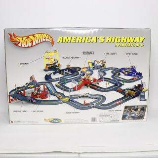 Hot Wheels America ' s Highway 9 Playsets In 1 Diecast Toy Cars - 2002 4