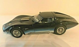 1968 Chevrolet Corvette Manta Ray 1/18 Scale Car Auto Art