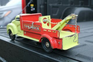 Lincoln Toy Tow Wrecker Service Truck - Made in Canada 1950s 3