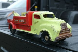 Lincoln Toy Tow Wrecker Service Truck - Made in Canada 1950s 4