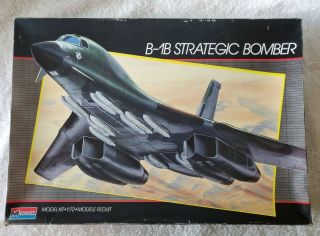 Vintage ☆ B - 1b Strategic Bomber ☆ Open Monogram 1:72 Scale Model Kit 5606