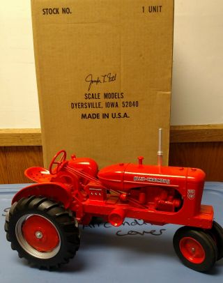 Allis - Chalmers Wd45 Tractor 1/8 Scale Signed Edition By Joesph Ertl - Nib