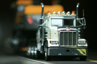 Wsi Models Sword Peterbilt 379 Day Cab With Flip Trailer 1:50 Scale
