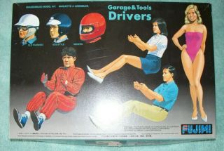 (8) 1:24 Trucker,  Driver and Girl figure models,  Decals and Billboard cards 2