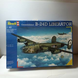 Revell Germany,  1/48 Scale,  Consolidated B - 24d Liberator,  04529