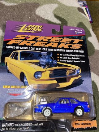 Johnny Lightning Streat Freaks 1987 Mustang 5.  0 Chase