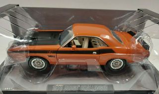 1:18 Highway 61 - Supercars - 1970 Dodge Challenger T/a - Orange - 340 Six - Pack