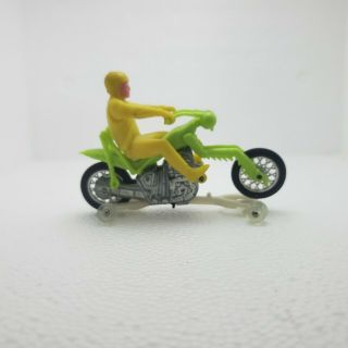 Vintage Hotwheels 1973 Rrrumblers Preying Menace (green With Yellow Rider)