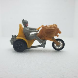 Vintage Hotwheels 1973 Rrrumblers Centurion (yellow Seat With Silver Rider)