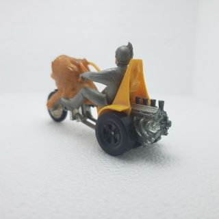 Vintage Hotwheels 1973 RRRUMBLERS CENTURION (yellow seat with silver rider) 6