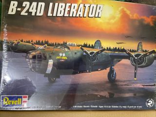 2011 Revell B - 24d Liberator 1:48 Model Aircraft Kit No.  85 - 5625