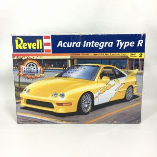 Revell Monogram Acura Integra Type R 1:25 Hot Hatch Series Kit • Parts