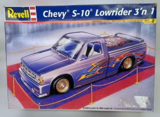 Revell Chevrolet S - 10 (1st Gen) Chevy S10 Pickup Truck Lowrider Model Kit 1:25