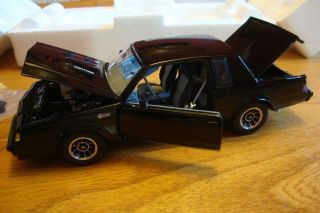 Gmp 1985 Buick Grand National Diecast Model - Extreme Details - Look,  Look