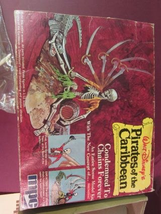 MPC Disney Pirates of the Caribbean model kit CONDEMNED TO CHAINS FOREVER Open 2