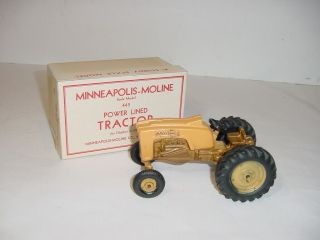 1/25 Vintage Minneapolis Moline 445 Powerlined Tractor (1958) W/box