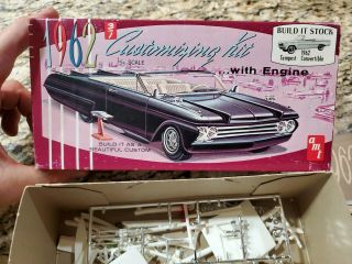 AMT 1962 Tempest Convertible 3 in 1 Customizing Car Model Kit 2