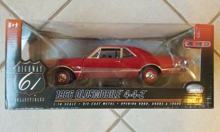 Highway 61 1:18 Scale 1966 Oldsmobile 4 - 4 - 2 Rare