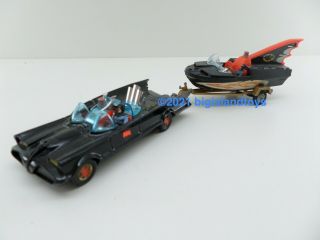 Batman Vintage Corgi Batmobile Red Bat Wheels Glastron Tin Fin Batboat 2 Figures