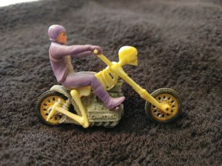 Mattel Hot Wheels Rrrumblers Bone Shaker With Purple Driver Vintage