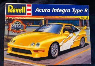 Revell Model Kit 85 - 2572 1/25 Acura Integra Type R