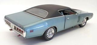 Auto World 1/18 Scale Diecast AMM974 - Dodge Charger R/T - Met Blue 2