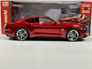1/18 Auto World 2017 Ford Mustang 5.  0 Coyote Gt Torque Thrust Wheels Custom