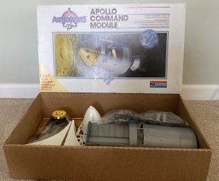 Vintage Apollo Command Module Monogram Young Astronauts 1/32 Scale Model Kit