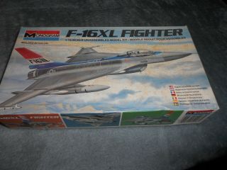 Monogram 5206,  1/72 F - 16xl Fighter Plastic Model Kit,