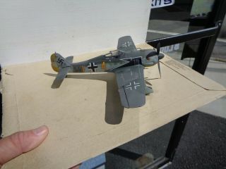 1/48 Scale,  Ww2 German Fw 190 Fighter Ace,  Well Painted & Built Model