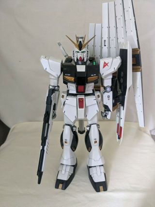 Mg 1/100 Rx - 93 Nu Gundam Assembled